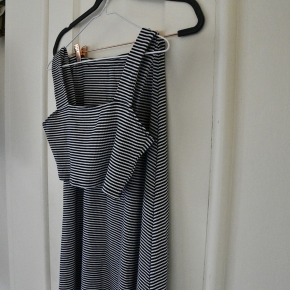 REFORMATION Katrina Two Piece Top & Skirt - Picture 2 of 8